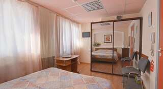 Мини-отель Патио Тольятти Двухместный номер эконом-класса с 1 кроватью или 2 отдельными кроватями-5